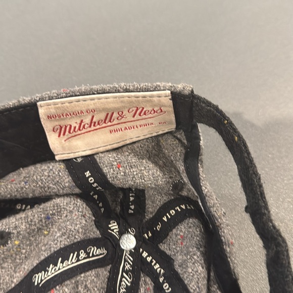 Mitchell & Ness Golden State Warriors Gray & Black Adjustable Hat Cap Wool - Picture 9 of 9